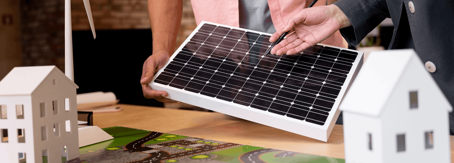 Maqueta de paneles solares